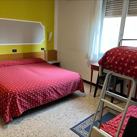 Hotel San Marco Bb Darfo Boario Terme Bagian luar foto