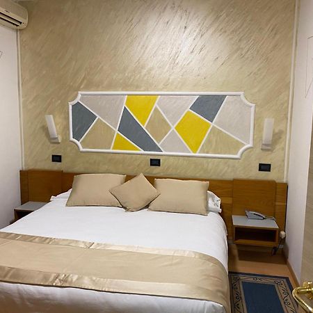 Hotel San Marco Bb Darfo Boario Terme Bagian luar foto
