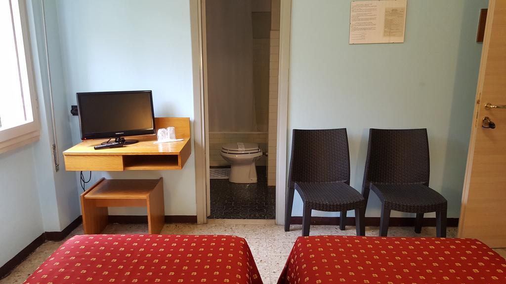 Hotel San Marco Bb Darfo Boario Terme Bagian luar foto