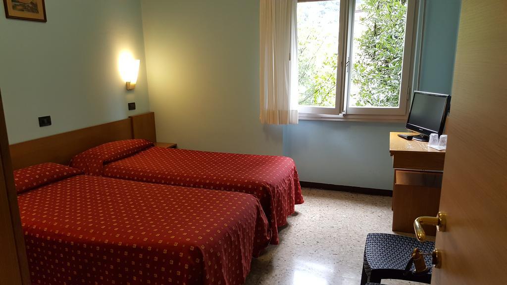 Hotel San Marco Bb Darfo Boario Terme Bagian luar foto