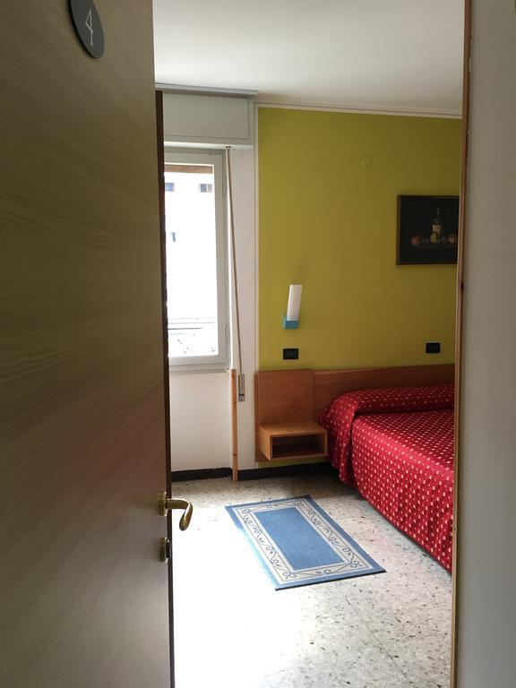 Hotel San Marco Bb Darfo Boario Terme Bagian luar foto